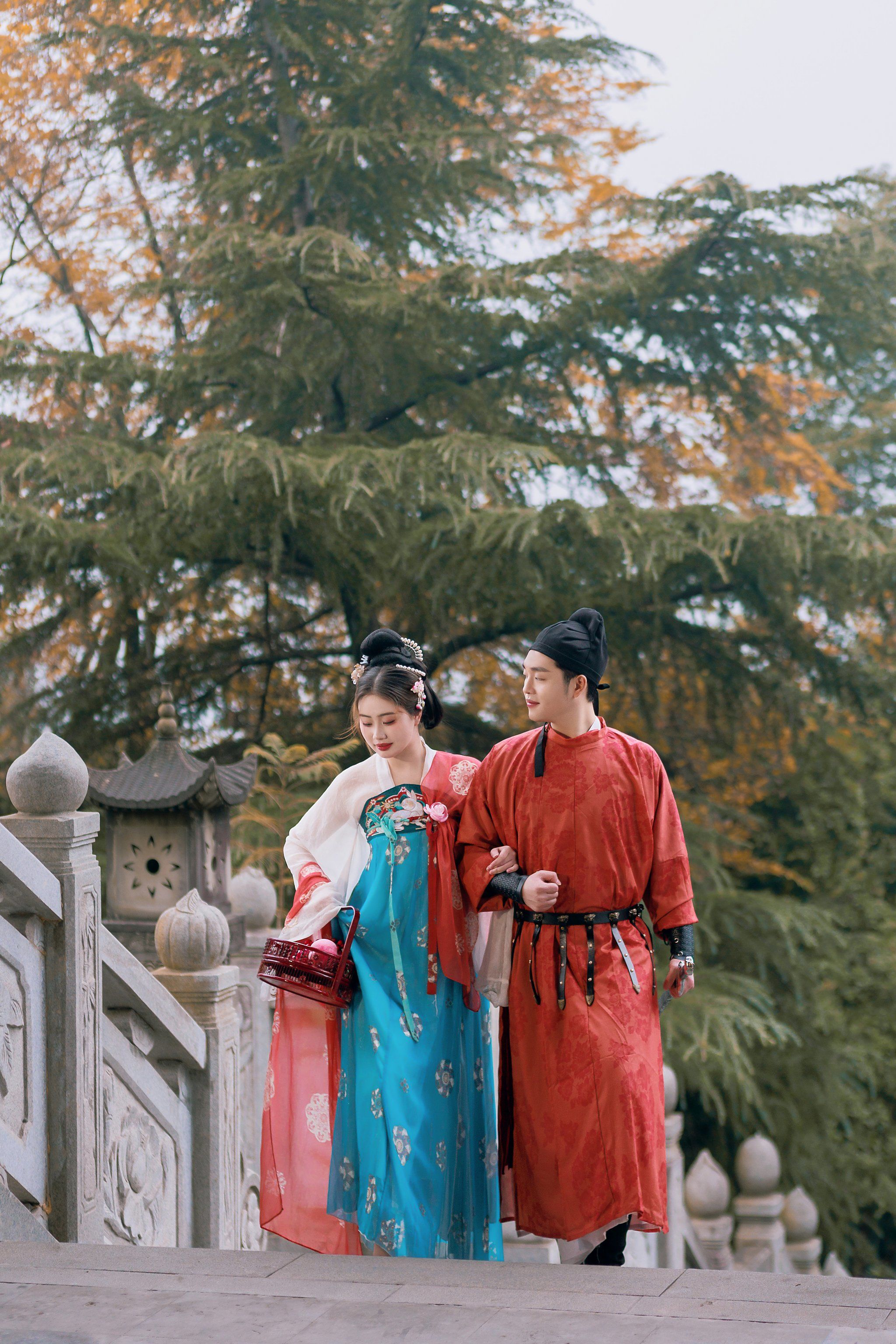 终于尝试了一次古风情侣写真