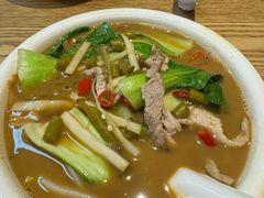 -牛八宝桂林米粉(八里庄店)