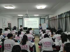 -爱月宝月嫂·育儿嫂(哈尔滨总店)