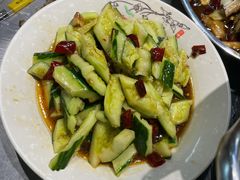 刀拍黄瓜-小民大排档(光谷店)