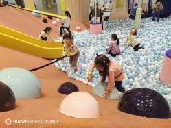 -奈尔宝·儿童乐园·亲子餐厅(鄞州万达店)