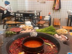 -黄潇洒老火锅(九眼桥宏济巷店)