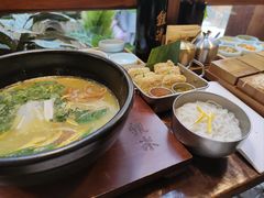 -银米·云南传统过桥米线(双廊黑金冠店)