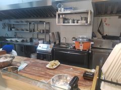 -李与白包子铺(桐梓林店)