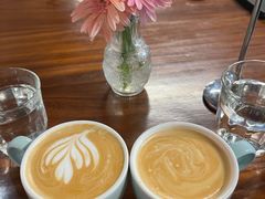 拿铁-VESH COFFEE(定西路店)