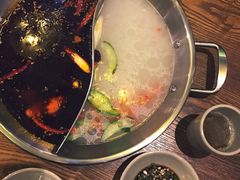 鸳鸯锅-来蜀乾串串香(北京总店)