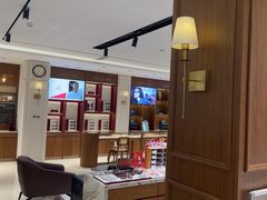 -亨得利眼镜(中山路一店)