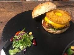 -HIGH FIVE哈福手工汉堡(桂林路店)