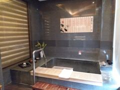-张家港金凤凰度假村温泉