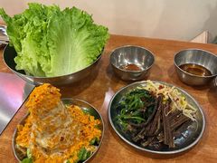 包肉生菜-蒜香焼肉PURUSHIN(马场路店)