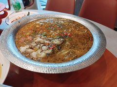 -有红鸡毛店·川菜(建设路店)