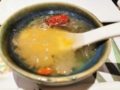 桃胶银耳羹-大渔铁板烧(花园道店)