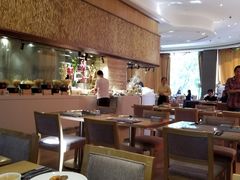 大堂-威珀斯酒店·珀萃美食餐厅 | 海鲜刺身·现烤生蚝·特色烤肉
