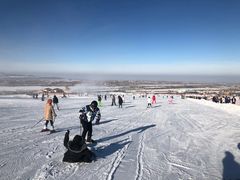 -丝绸之路山地度假区滑雪场