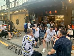 -巴厘龙虾·榜首油焖大虾(音乐学院·沿江酒馆店)