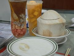 水牛奶炖蛋白-黄师奶甜品店