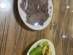-陇上全荟兰州传统牛肉面(延吉路店)