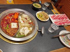 -沸炉重庆老火锅(军事博物馆店)