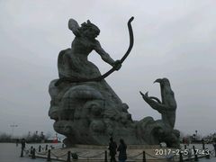 -巴陵广场