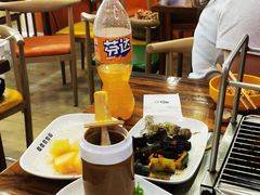 -哈尔滨小酒馆·鲜肉现穿自助烧烤(康新花园店)