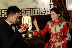 -雪中彩影婚纱摄影·微光艺术中心