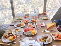 -彩虹云霄酒店76&78层国际自助餐