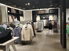 -H&M(鹏欣水游城店)