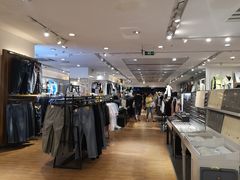 -三福时尚(三峡广场华夏银座店)