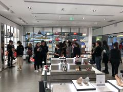 -CHARLES&KEITH(1234space店)