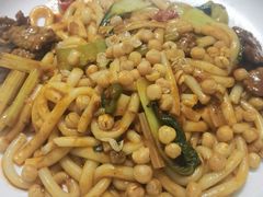 新疆牛肉炒米粉-清真·西域伙伴牛肉面·羊肉串(融创店)