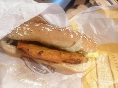 果木香风味火烤鸡腿堡-汉堡王(万泰街店)