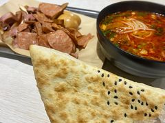 -牵人麻辣粉(粉巷店)