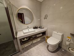 -南宁凤凰宾馆(火车站地铁站店)