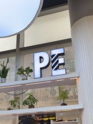 -PE SALON 