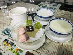 -周大娘牛乳(旧寨古村总店)