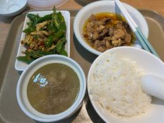 -老乡鸡(西岸凤巢店)