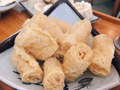-毛辣果·贵州红酸汤牛肉火锅(西单店)