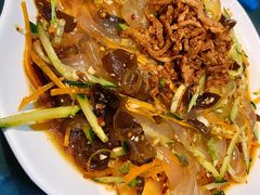 肉冒拉皮-天添纸包鸡家常菜