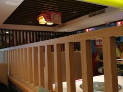 大堂-潮泰牛肉火锅 · 创于1992年(车公庙店)