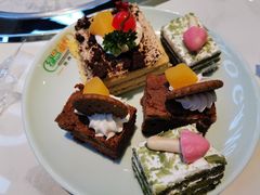 -绿岛港轩海鲜烤肉涮锅自助餐厅
