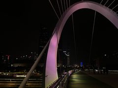 -南京眼步行桥