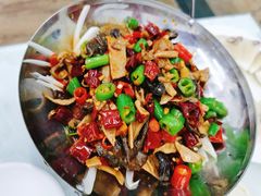 干锅牛肝菌-范饭椰林川湘味海鲜·椰子鸡(三亚湾椰梦长廊店)