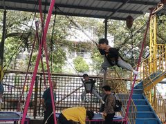 -顺德大良半月城游乐场