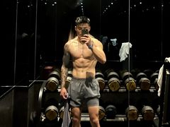 -GYMPLUS私教健身会馆(大悦城店)
