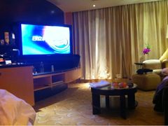 iphone_upload_pic-上海世茂皇家艾美酒店
