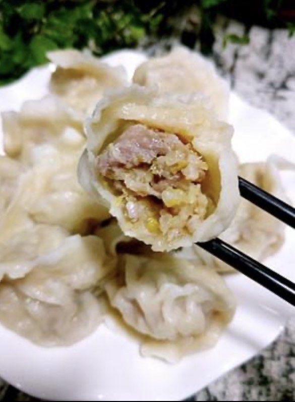 酸菜鲜肉饺子