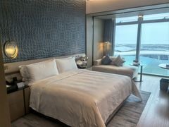 -深圳国际会展中心希尔顿酒店(前海华发冰雪世界店)