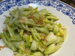 -巧克力渔家.小船海鲜胶东菜(万平口店)