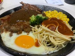 -汤姆家的牛排意面披萨(新城市广场店)