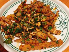 折耳根咔嚓洋芋-云海肴·汽锅鸡·云南菜(天山百盛优客店)